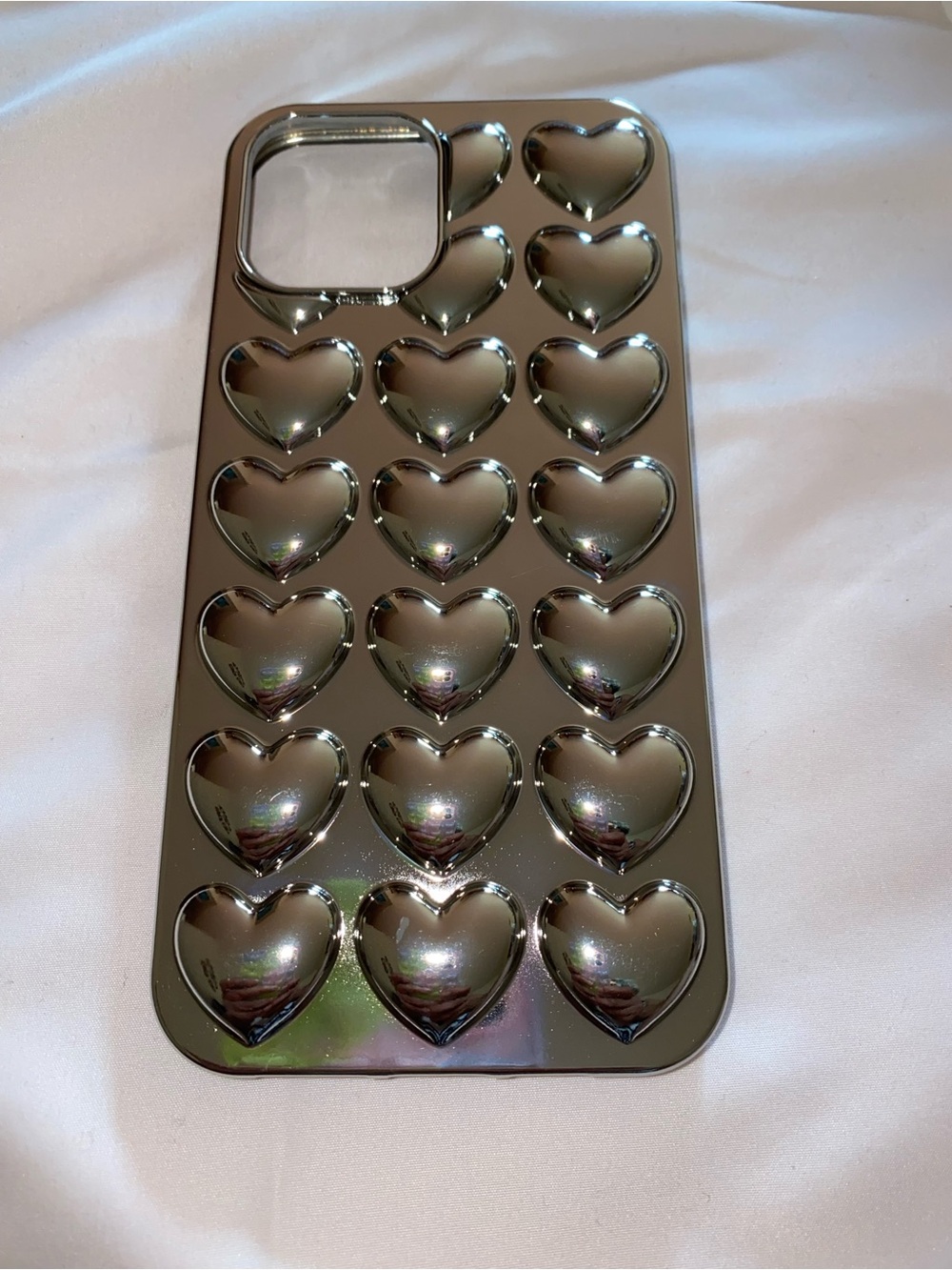 1-Cell Case Heartshaped Pop-It Bubble Silicone Phone Case for 12 Pro Max